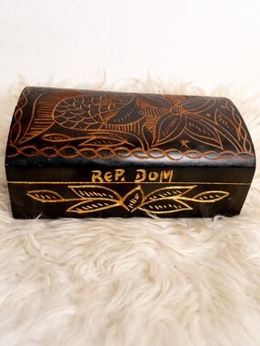 Handcrafted Dominican Republic Wooden Decorative Box Black Brown Floral Bird Tri